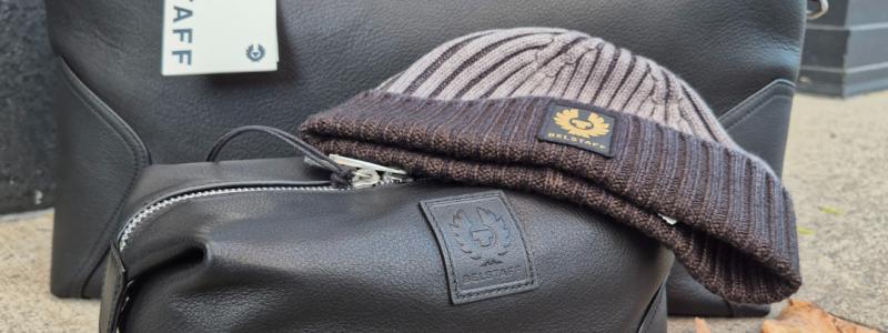 a close up of some shoes